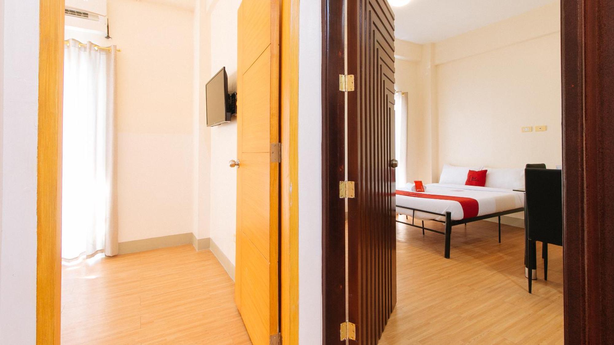 Reddoorz Plus At Alpina Heights Paranaque Paranaque City Dış mekan fotoğraf