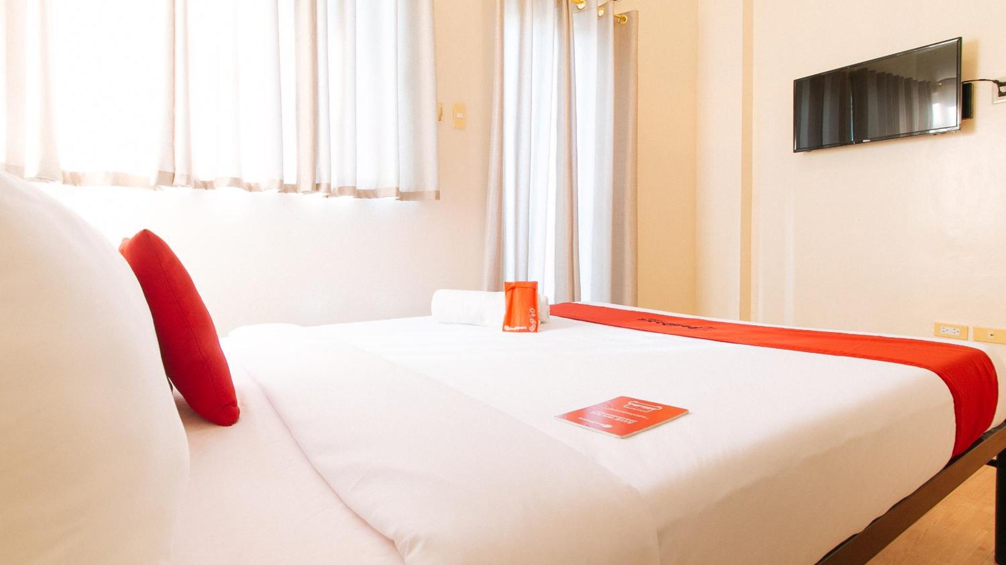 Reddoorz Plus At Alpina Heights Paranaque Paranaque City Dış mekan fotoğraf