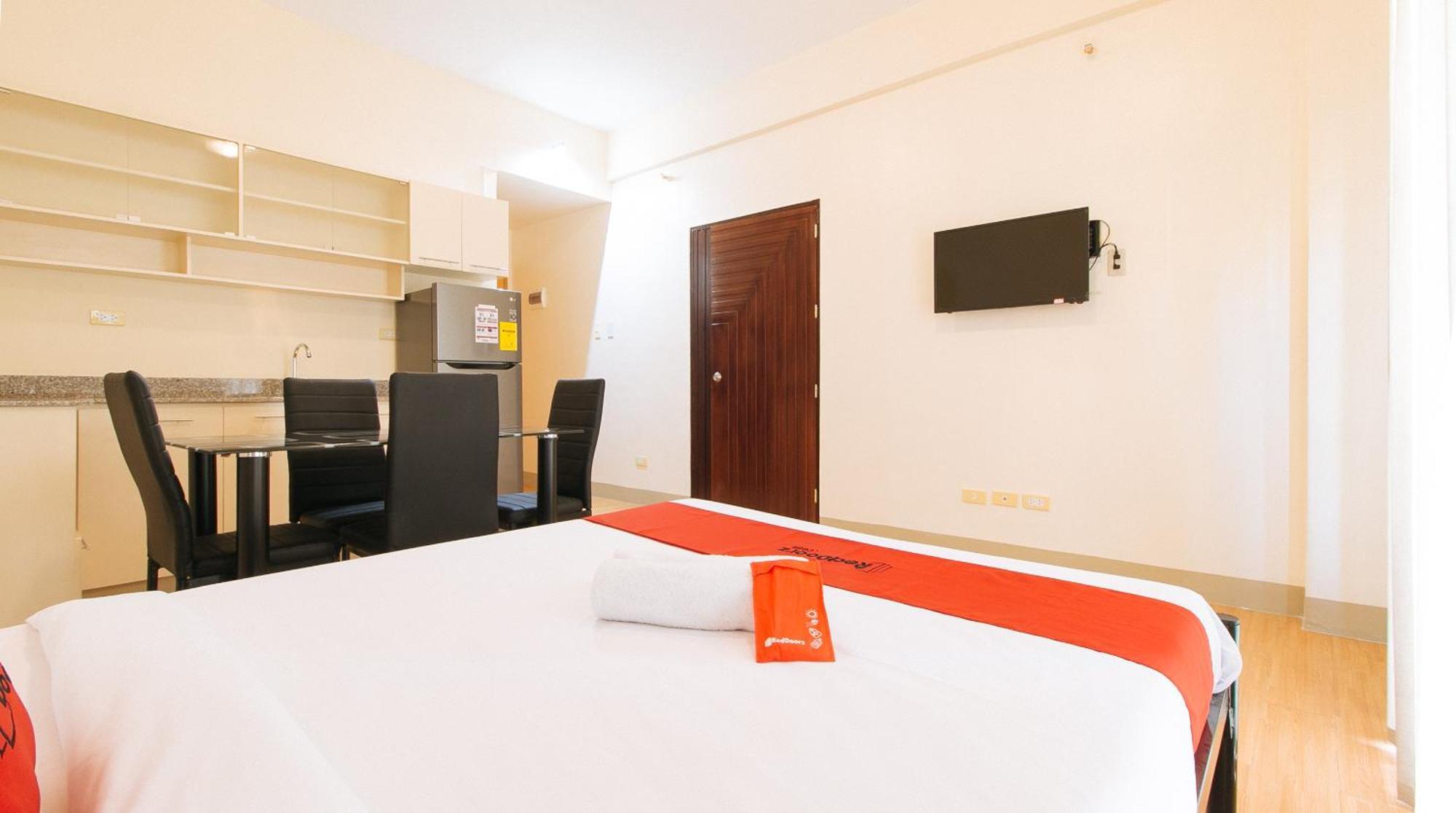 Reddoorz Plus At Alpina Heights Paranaque Paranaque City Dış mekan fotoğraf