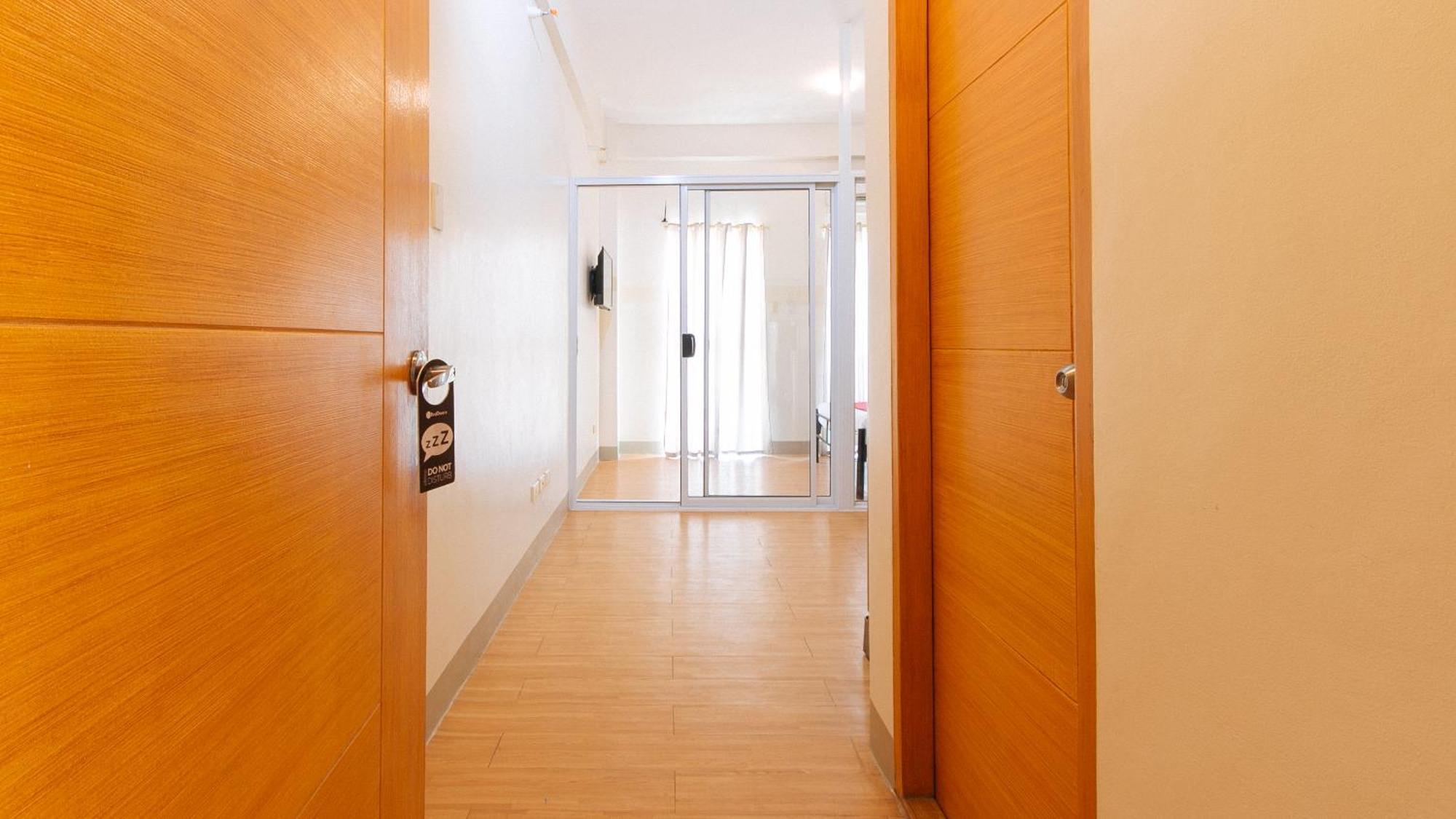 Reddoorz Plus At Alpina Heights Paranaque Paranaque City Dış mekan fotoğraf