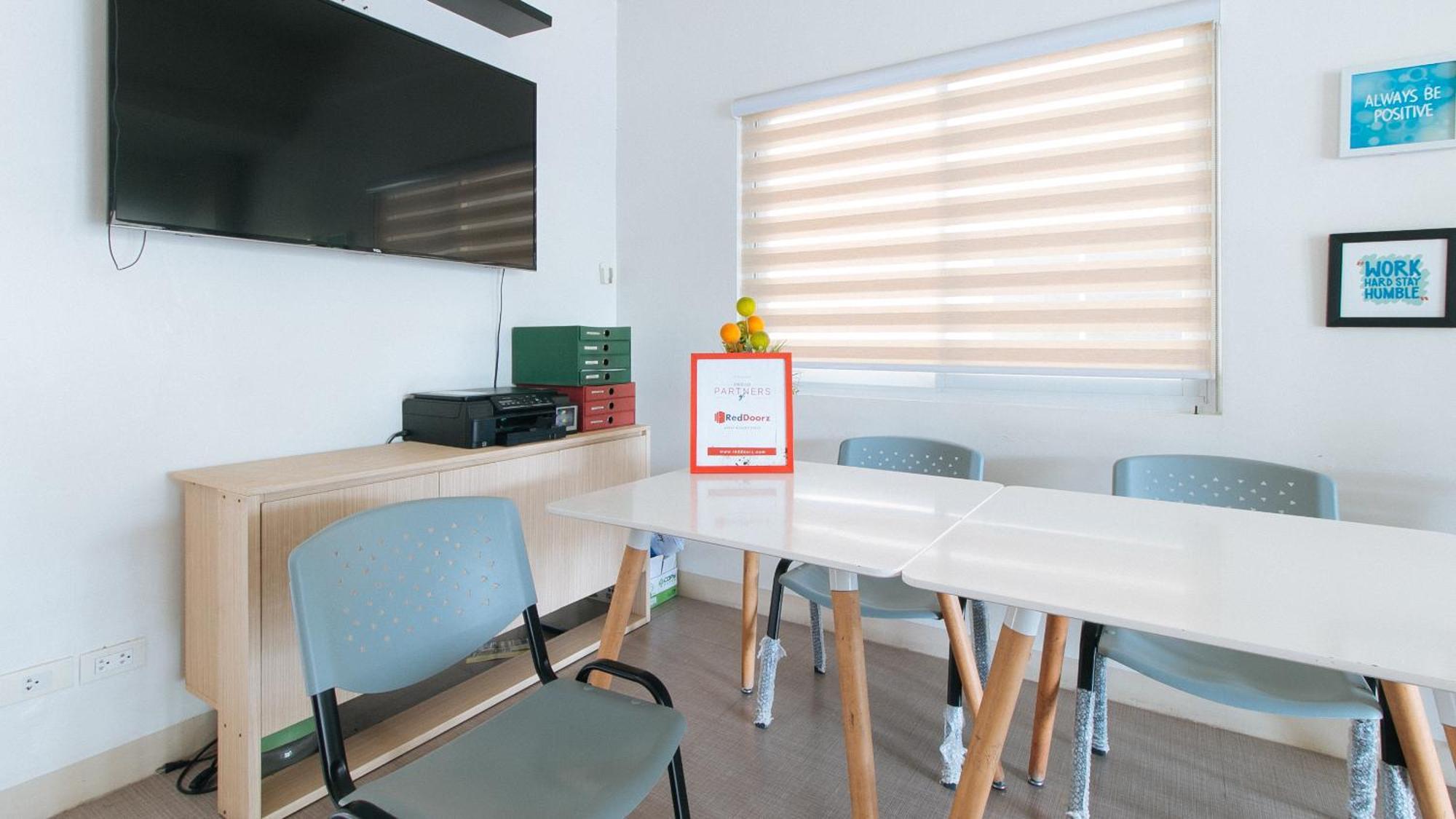 Reddoorz Plus At Alpina Heights Paranaque Paranaque City Dış mekan fotoğraf