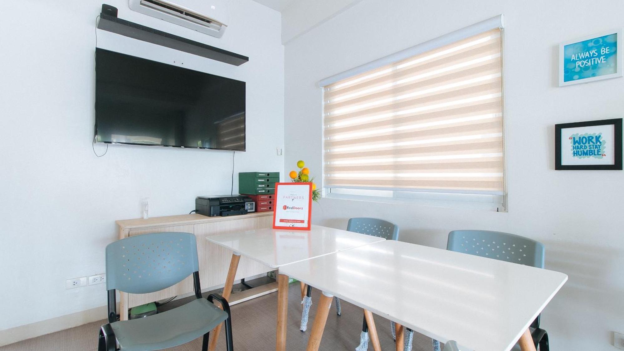 Reddoorz Plus At Alpina Heights Paranaque Paranaque City Dış mekan fotoğraf